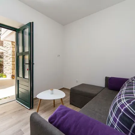 Ujdur Apartment Gradac (Split-Dalmatia)